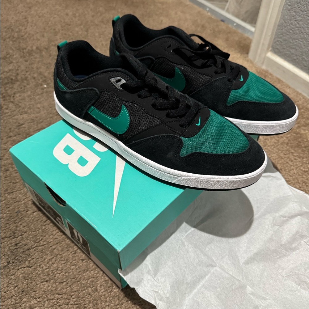 Nike SB Alleyoop